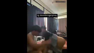 Adik Tiri Cantik Pasrah Posisi Doggy Kasur
