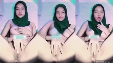 Cewek Cantik Memek Tembem Colmek Nakal, Basah dari Cipokan