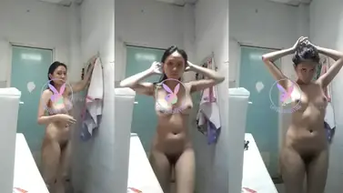 Dokumentasi Mahasiswi Cantik Mandi Di Kamar