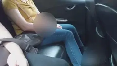 Kemesraan Sejoli Cantik Di Mobil Dan Hotel