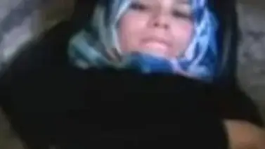 Ukhti Santri Cantik Pasrah Goyang Kasur Crot